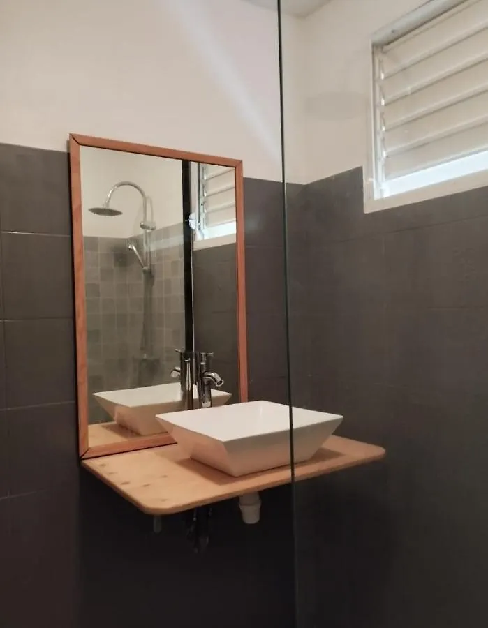 Apartmán Bas De Villa Dumont T3 Calme Avec Jacuzzi Le Gosier  Guadeloupe