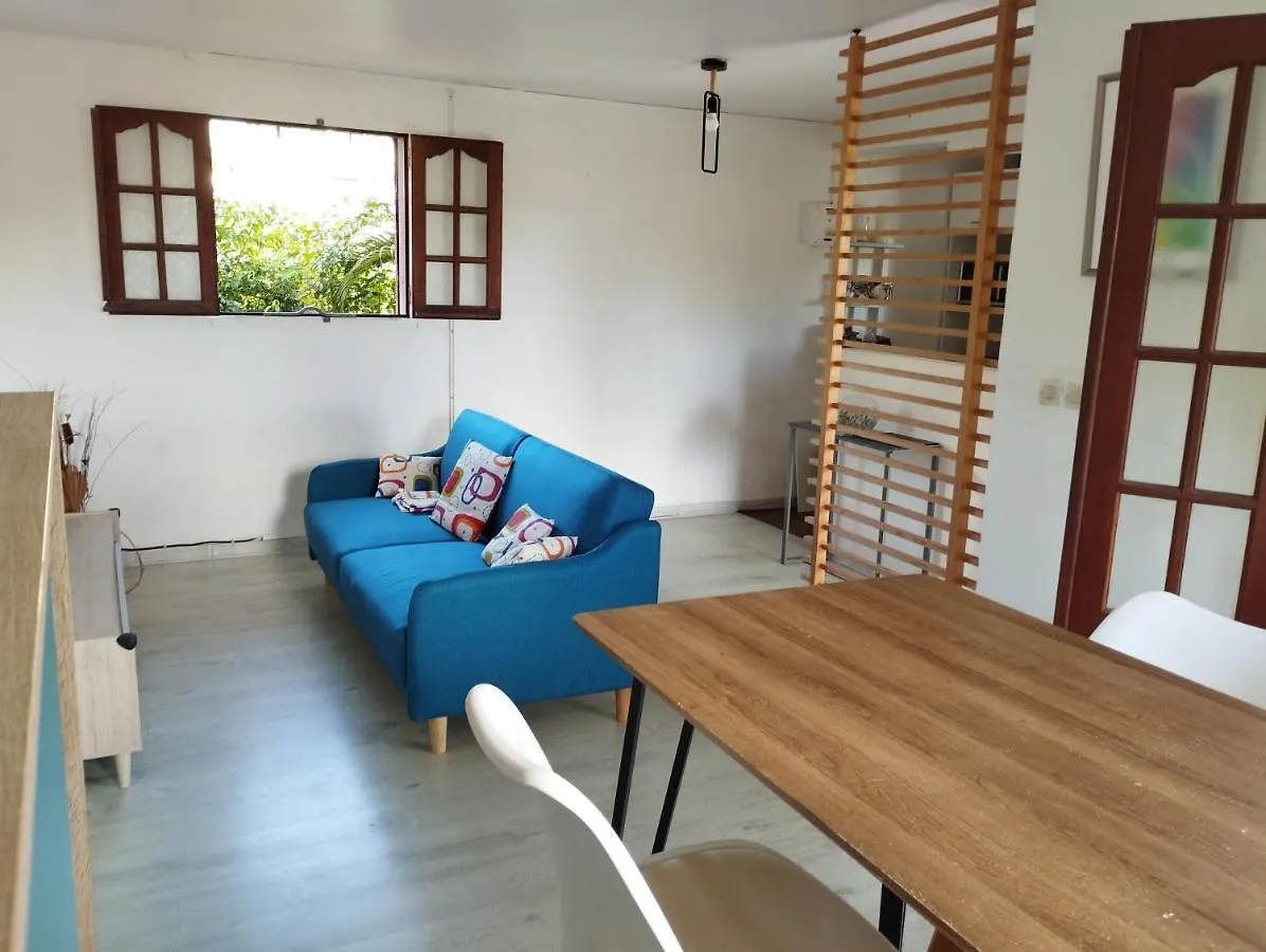 Appartement Bas De Villa Dumont T3 Calme Avec Jacuzzi Le Gosier